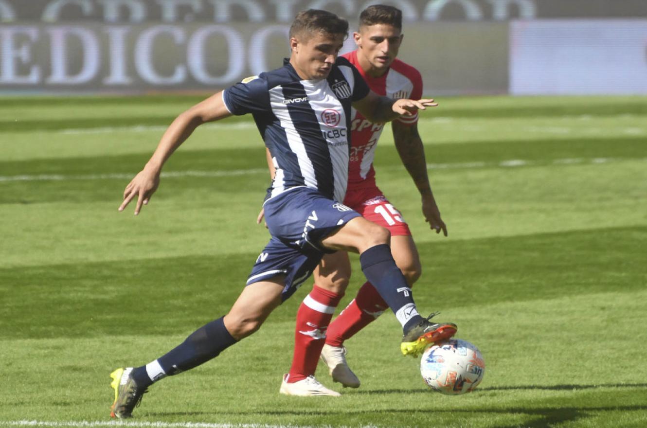 Talleres le dio un duro cachetazo a Unión en el inicio de la décima fecha