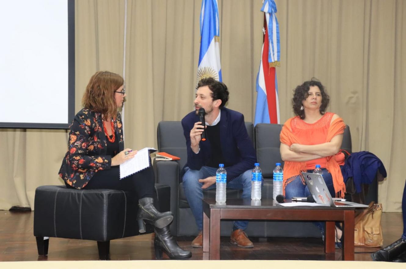 Debatieron sobre “trabajo y desarrollo de la Argentina del siglo XXI”