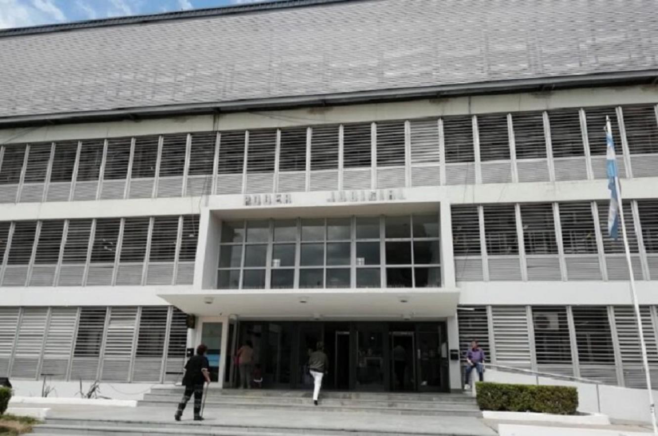 Tribunales