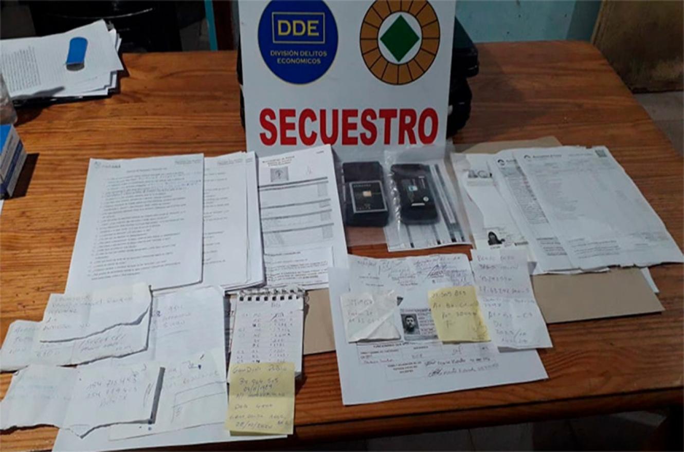 La investigación permitió desbaratar el ardid de un municipal de Paraná que tramitaba carnet de conducir “truchos”.