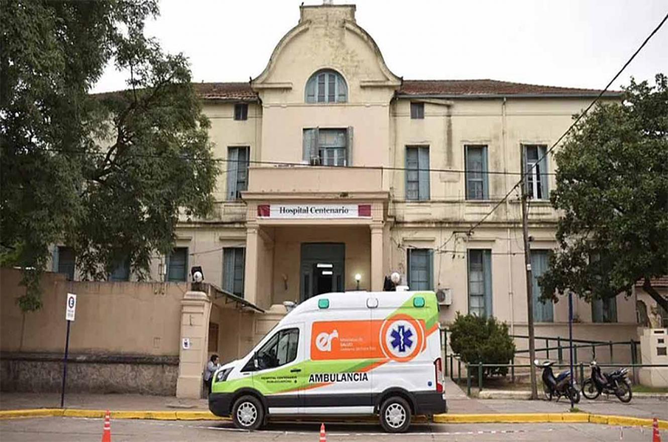 El hospital Centenario informó que no tiene más camas en la UTI.