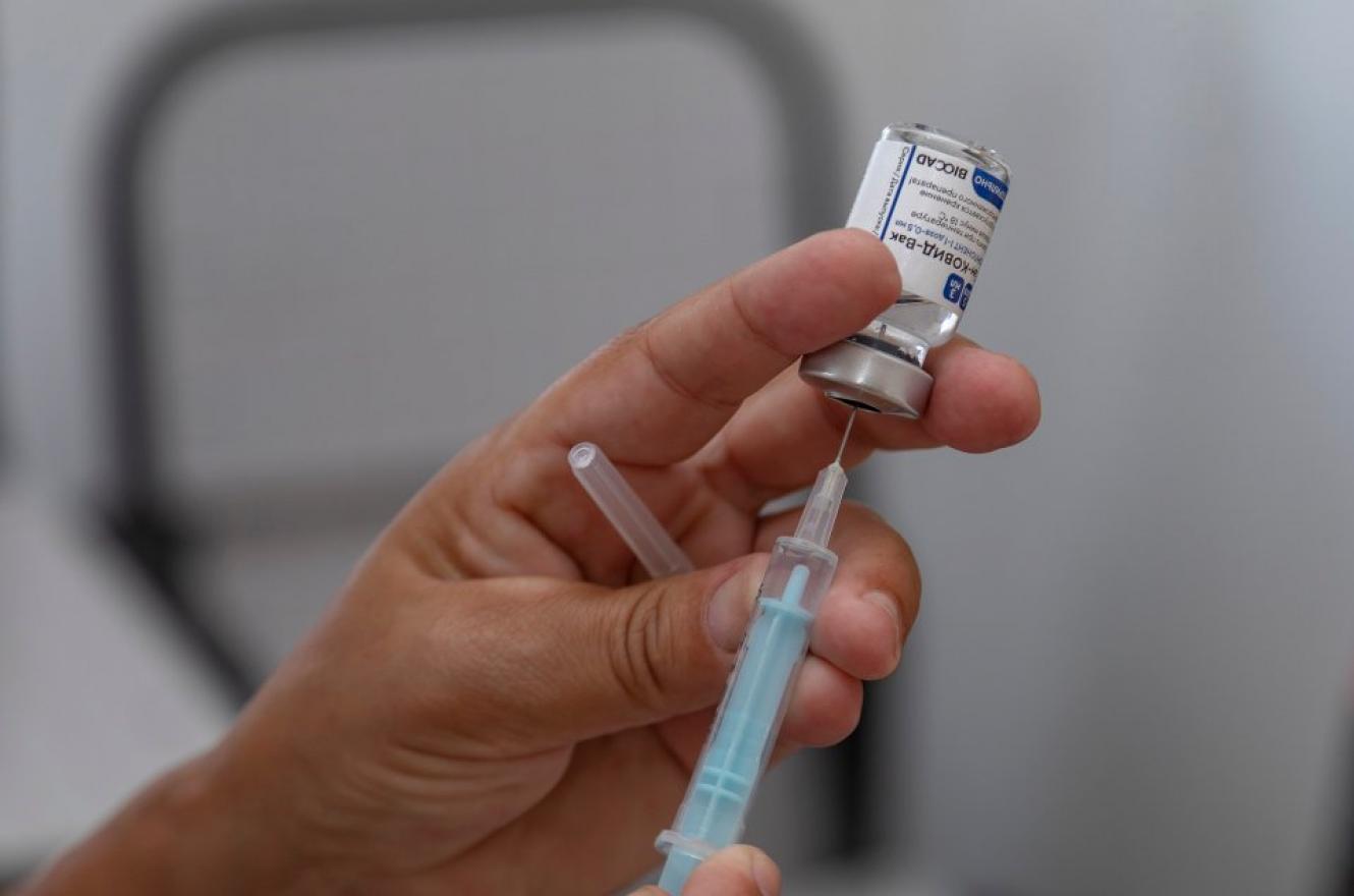 El gobierno apuesta a vacunar al 85% de la población mayor de 18 años este año