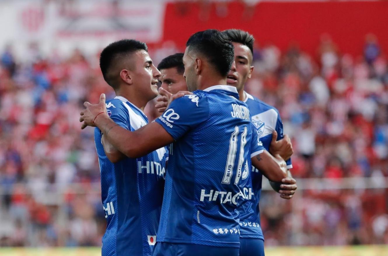 Con aporte entrerriano, Vélez goleó a Unión en la despedida del crespense Gabriel Heinze