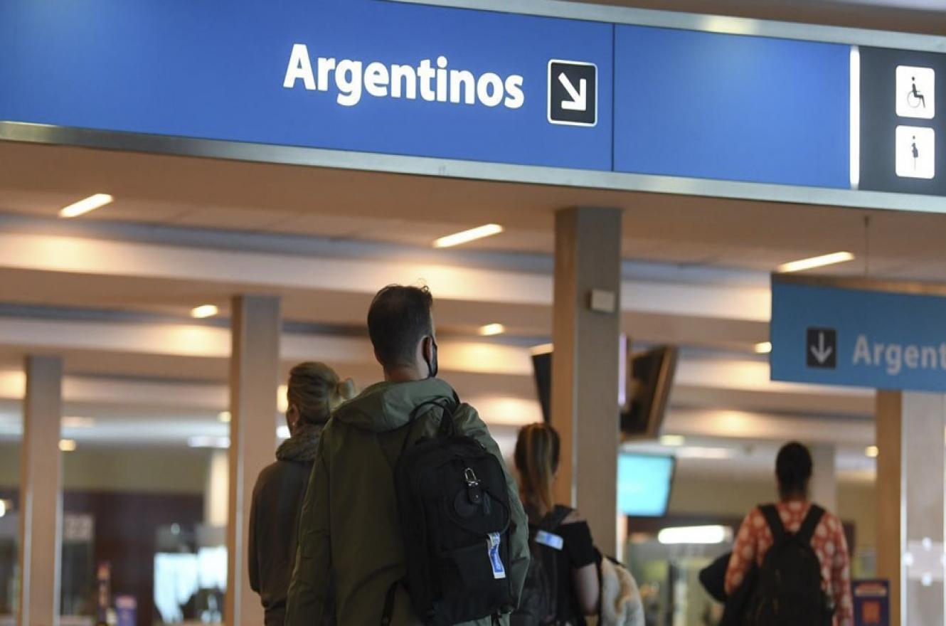 Reino Unido sacará a Argentina de la "lista roja" de Covid y permitirá ingreso de turistas