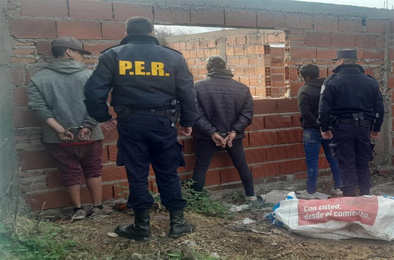 Los detenidos quedaron alojados en la Alcaidía de la Jefatura Departamental de Policía de Victoria.