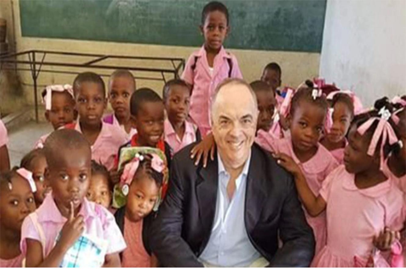 Von Eyken no seguirá como embajador en Haití