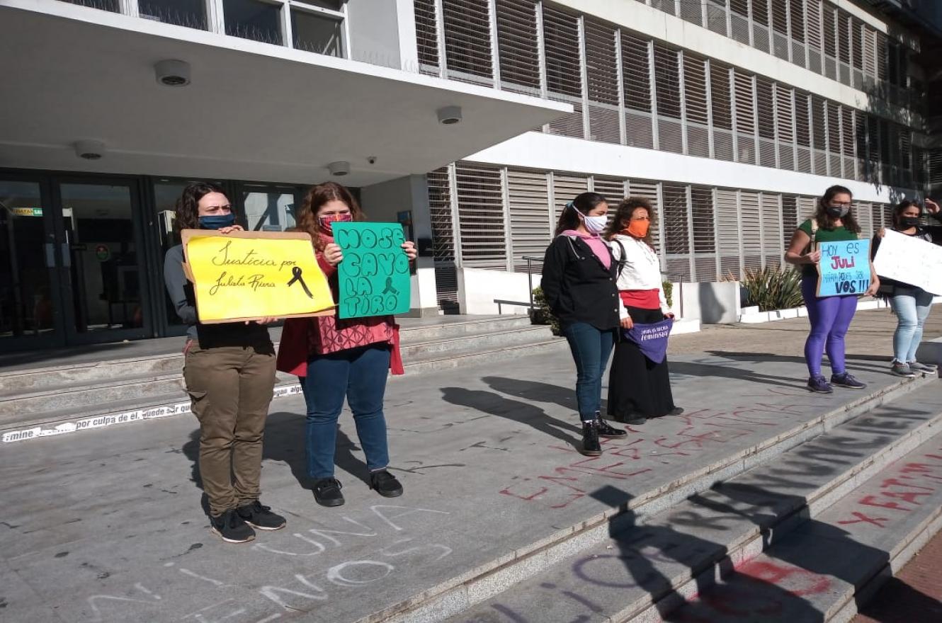 reclamo Justicia femicidio Julieta Riera (Foto: ANÁLISIS)