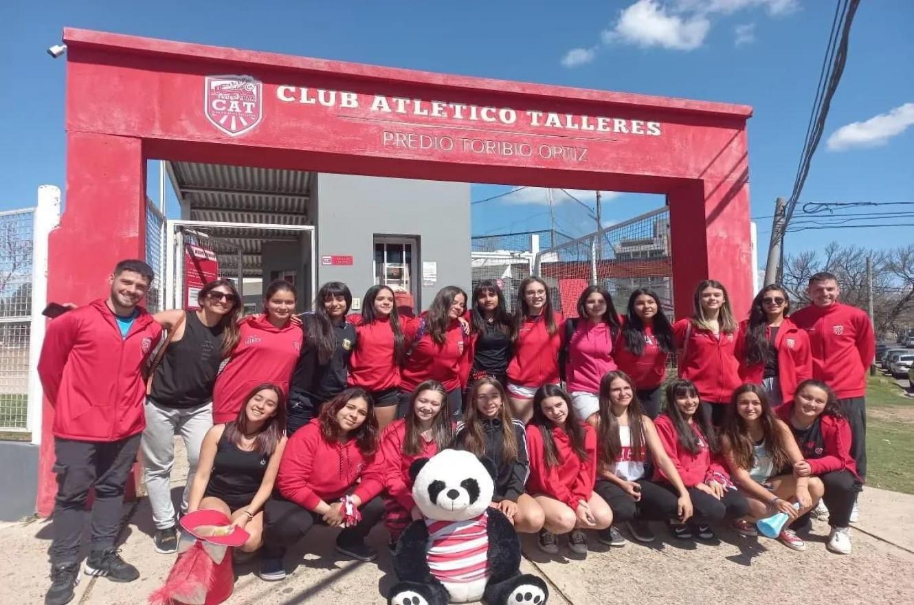 Hockey sobres césped: Talleres debutará este jueves en el Regional C NEA Sub 16