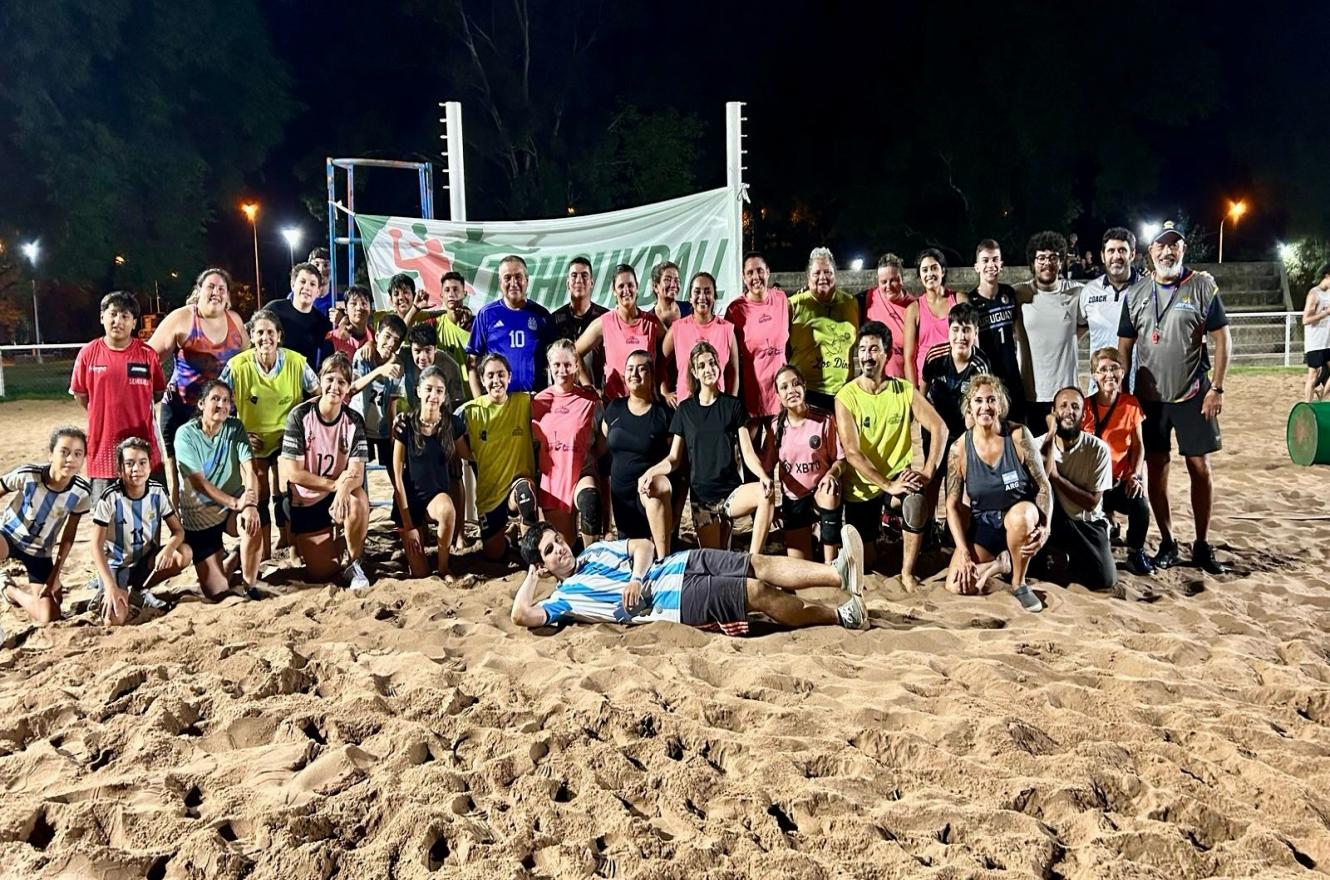 Beach tchoukball