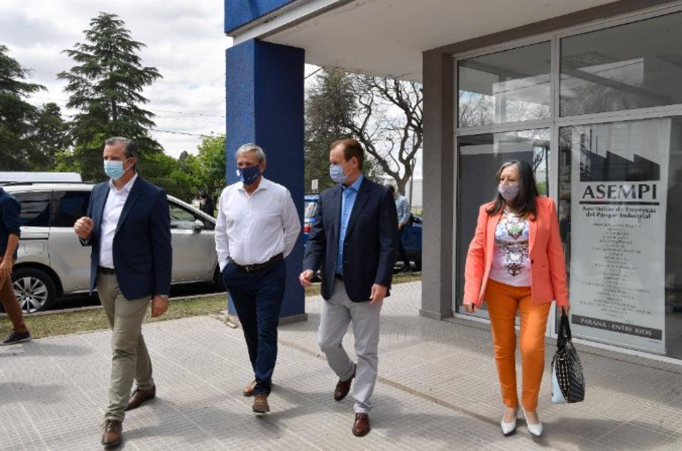 Bordet recorrió junto a Bahl el Parque Industrial de Paraná y confirmó financiamiento