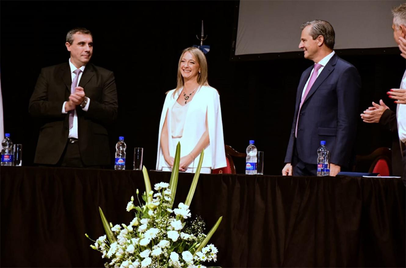 Andrea Zoff valoró el discurso del intendente Adán Bahl al dejar inaugurado el período de sesiones ordinarias del HCD de Paraná.