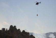 Cayó un helicóptero que combatía el fuego en Neuquén y murieron dos personas