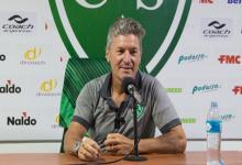 Fútbol: Mario Sciacqua dejó de ser técnico de Sarmiento de Junín