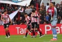 Fútbol: Barracas Central superó a Lanús y lo hundió más en el fondo de la tabla