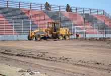 Con la colaboración de hinchas, Patronato trabaja a contrarreloj en su campo de juego