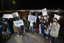Vecinos impidieron el ingreso de Lázaro Báez al country donde cumplirá domiciliaria