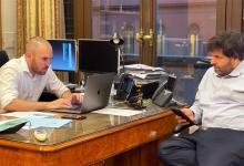 El ministro de Economía, Martín Guzmán, ayer, junto a Sergio Chodos, representante de la Argentina ante el FMI.