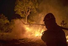 Los incendios en la Corrientes se redujeron en un 70 por ciento y solo permanecen activos cuatro focos ígneos, informaron fuentes del Comando de Operaciones de Emergencias.
