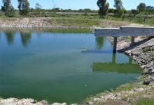 Imagen de archivo de la laguna que llaman sanitaria de la Cooperativa de Provisión de Agua Potable de Pueblo General Belgrano y por la cual tienen denuncias por contaminación desde 2015.