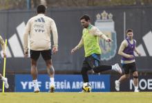 Scaloni analiza variantes ante las bajas del mediocampo: Almada y Paz disputan un lugar