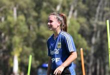 Fútbol: la entrerriana Agostina Holzheier entrena con la preselección argentina mayor