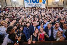 Alberto Fernández visitó el Nacional Buenos Aires junto a Mujica y criticó a Macri