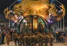 La comparsa Ará Yeví del Club Tiro Federal abrió la séptima noche del Carnaval del País, ante más de 24 mil personas que disfrutaron en el Corsódromo de Gualeguaychú. Crédito foto: Prensa Carnaval.