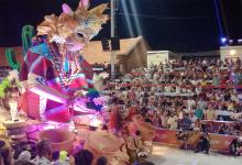 Ará Yeví inauguró la cuarta noche en el Corsódromo de Gualeguaychú. Y el Carnaval del País fue presenciado por casi 20 mil personas, de acuerdo al área de Prensa del espectáculo.