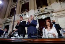 Con Alberto Fernández fuera de la competencia, Cristina Kirchner se prepara para hablar y Sergio Massa lidia con la crisis económica mientras medita sobre su posible candidatura.
