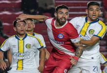 Argentinos Juniors festejó ante Rosario Central y está al acecho de los punteros