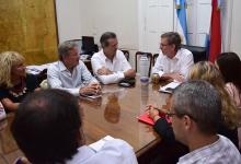 El ministro de Producción, Turismo y Desarrollo Económico, Juan José Bahillo analizó con el intendente de Paraná, Adán Bahl y otros funcionarios el desarrollo de la industria del software en la capital provincial.