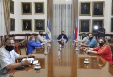 La provincia mejoró la propuesta salarial a los gremios estatales