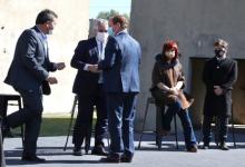 Bordet firmó un convenio con el Presidente para culminar viviendas en la provincia