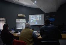 La modalidad elegida fue la videoconferencia donde participaron en un mismo horario todos los intendentes de un mismo Departamento junto a los legisladores de cada uno de ellos.