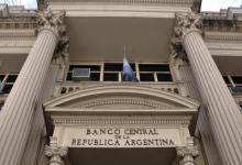 El Central flexibilizó las normas para la compra de dólares para los importadores