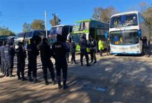 Policía de Mendoza incautó armas y droga a la barrabrava de Almirante Brown