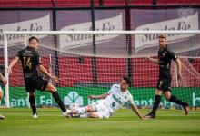 Fútbol: Colón empató con Sarmiento y no pudo escalar a la punta
