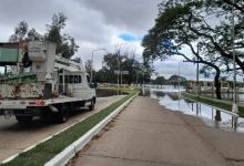 La Rotonda Sur de la Costanera de Concordia está cortada por la crecida del río.