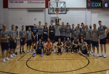 Básquet: “Manu” Ginóbili visitó a la selección argentina en Las Vegas