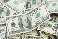 El dólar blue cayó $1 y se mantiene por debajo del oficial para turismo