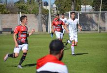 Reserva: sobre el final, el líder Estudiantes doblegó a Patronato en La Capillita