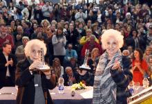 Blanca Díaz de Garnier junto a Estela de Carlotto