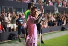 Messi anotó por duplicado en su estreno como titular en el Inter de Miami