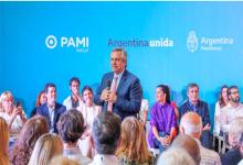 Fernández presentó medicamentos gratuitos