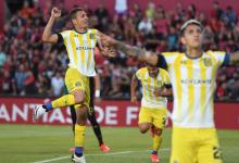 Con un triplete de Marco Ruben, Rosario Central goleó a Colón en Santa Fe