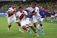 Eliminatorias: Perú derrotó a Colombia y se metió en zona de clasificación directa