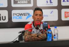 Lucas Barrios palpitó su debut con Patronato: “Yo no prometo goles, prometo sacrificio”