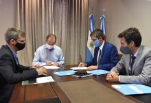 Bordet firmó convenios para obras de agua potable y cloacas en la provincia