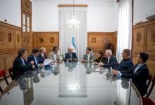 Guillermo Francos encabezó la primera reunión por el temario y las fechas de tratamiento para las sesiones extraordinarias con los diputados dialoguistas.