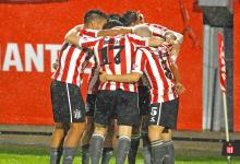 Estudiantes de La Plata le ganó a Banfield y se metió en el podio de la Liga Profesional